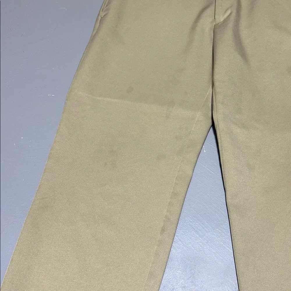 Haggar Clothing Khaki Chino Pants (Men’s 34 x 30) (Classic Fit)